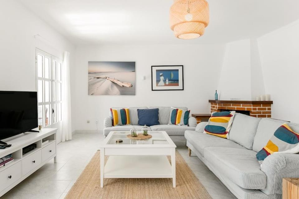 Beachfront Villa With Private Pool In Manta Rota Vila Nova de Cacela Extérieur photo